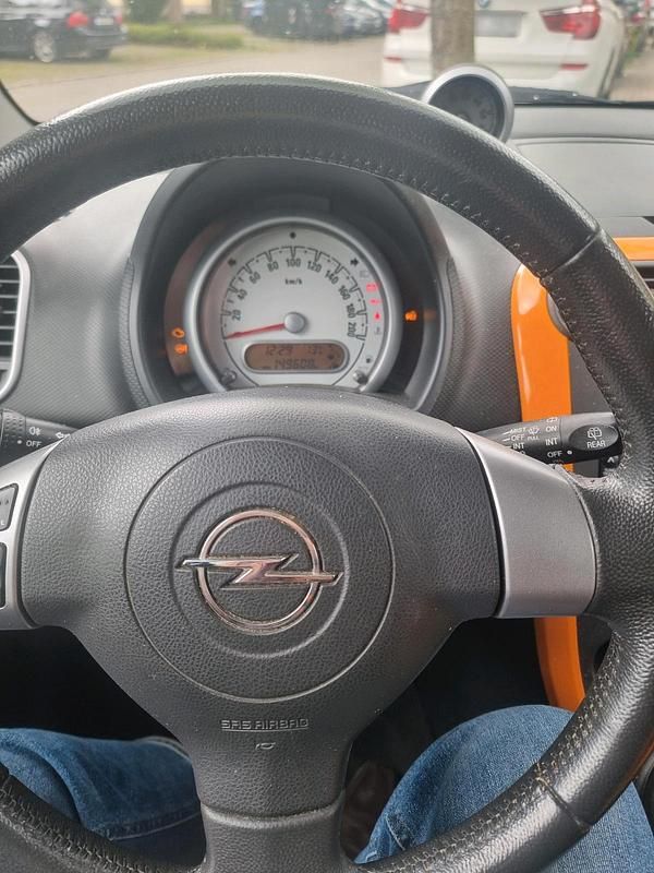 Second-hand Opel Agila 68 CP (50 kW) 2010 Alb Hatchback