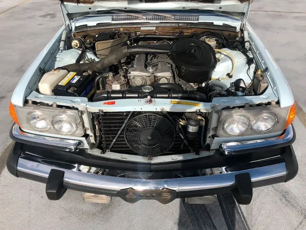 Gebraucht Mercedes 280 185 PS (136 kW) 1977 Blau Limousine