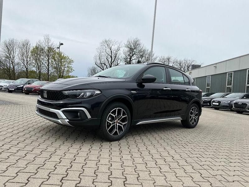 Gebraucht Fiat Tipo Cross 131 PS (96 kW) 2024 Cinema schwarz metallic Kleinwagen