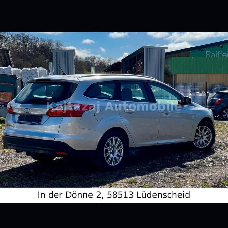 Używany Ford Focus Titanium 116 KM (85 kW) 2012 Srebrny Kombi