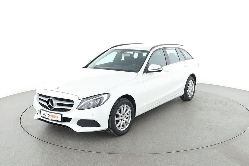 Weiß Gebraucht 2015 Mercedes C180 Kombi | 16.630 € (Fairer Preis) - Bild 1/3