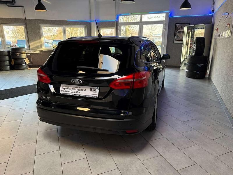 Gebraucht Ford Focus Business Edition 120 PS (88 kW) 2017 Iridiumschwarz metallic Kombi