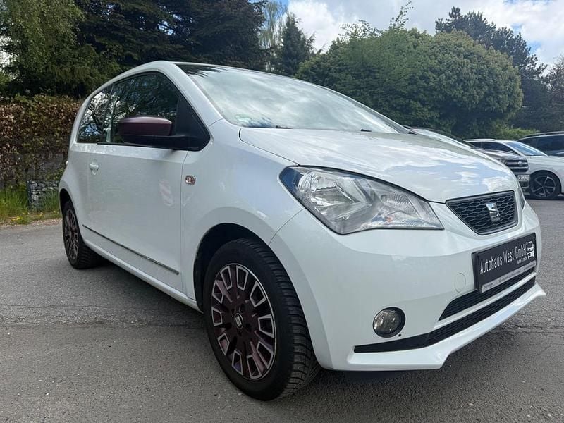 Używany Seat Mii Chic 75 KM (55 kW) 2016 Biały Hatchback