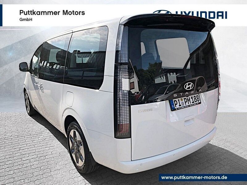 Gebraucht Hyundai Staria Trend 224 PS (164 kW) 2024 Weiß Van / Kleinbus