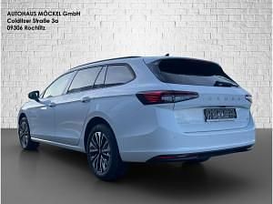 Neu Skoda Superb Selection 193 PS (141 kW) 2025 Kristallweiss Kombi