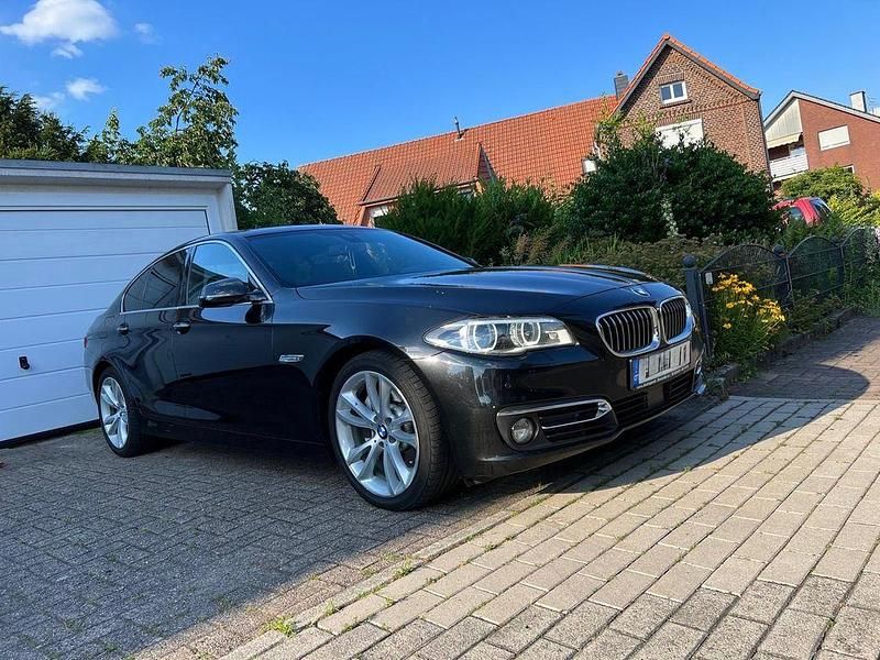 Schwarz Gebraucht 2014 BMW 530 Luxury Line Limousine | 16.500 € (Fairer Preis) - Bild 1/4
