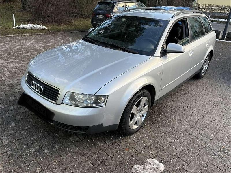 Gebraucht 2001 Audi A4 Kombi | 1.000 € (Guter Preis) - Bild 1/4