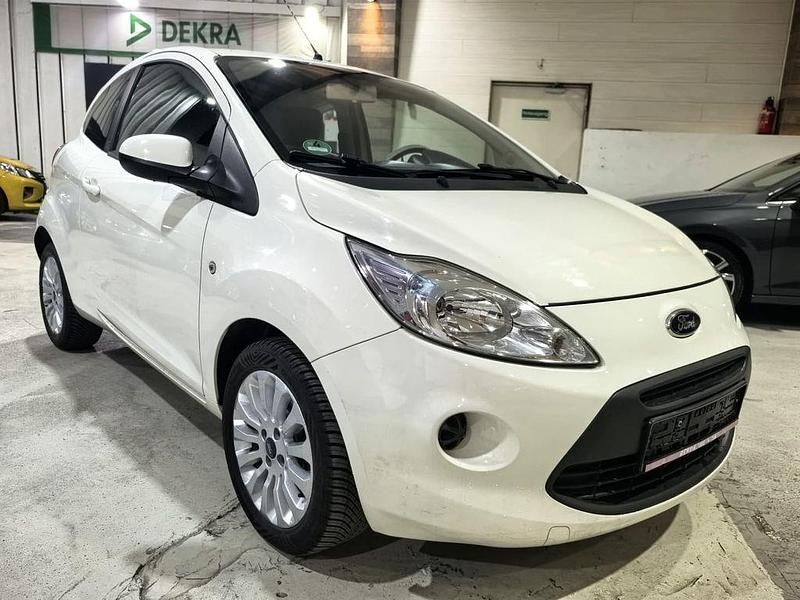 Gebraucht Ford Ka 69 PS (50 kW) 2014 Weiß Kleinwagen
