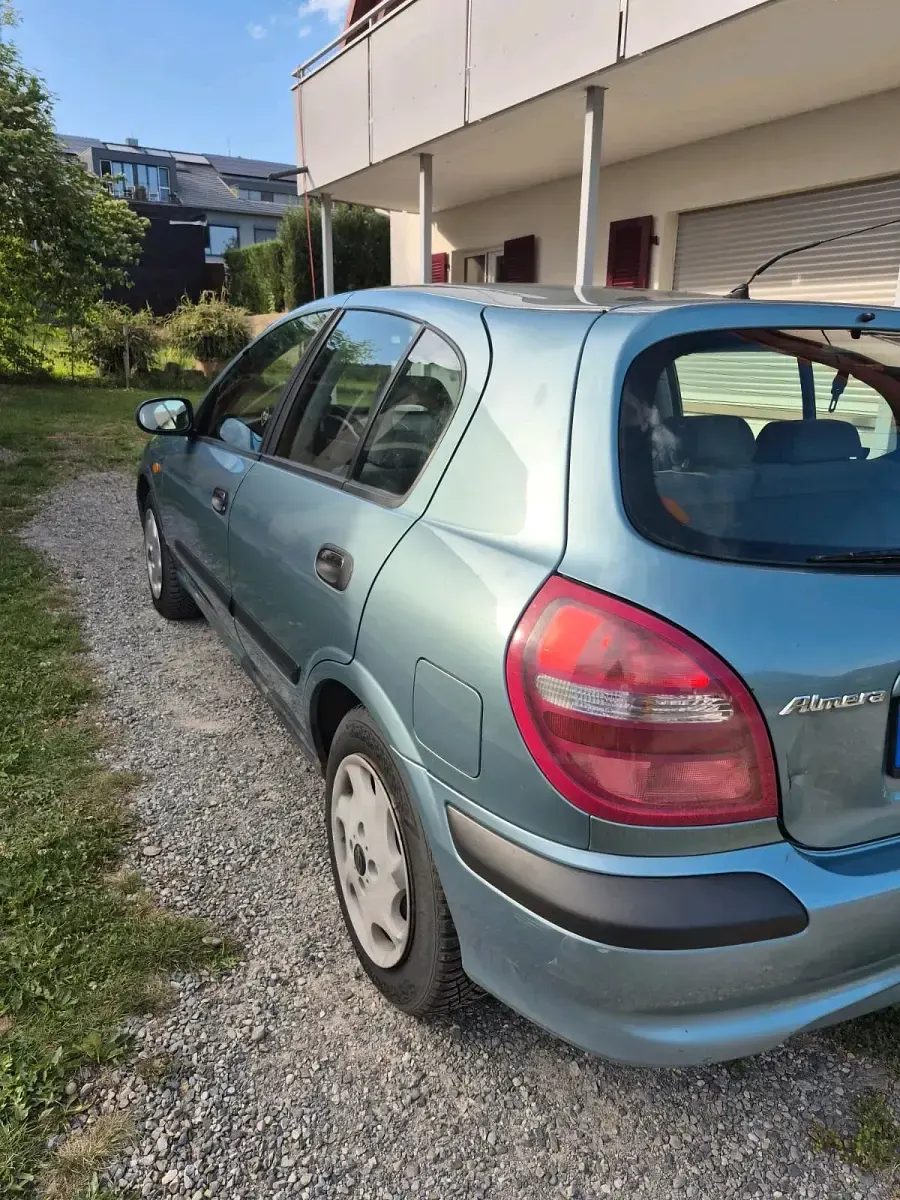 Gebraucht Nissan Almera 115 PS (84 kW) 2002 Blau Limousine