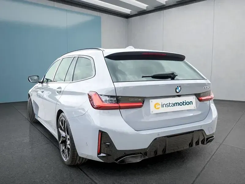 Gebraucht BMW 340 374 PS (275 kW) 2025 Grau Kombi