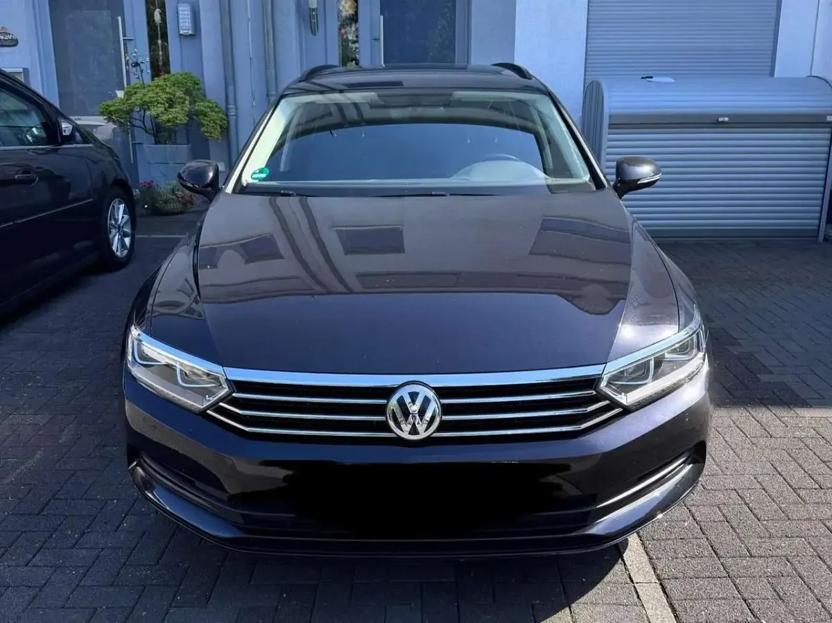 Gebraucht VW Passat 150 PS (110 kW) 2019 Schwarz Kombi