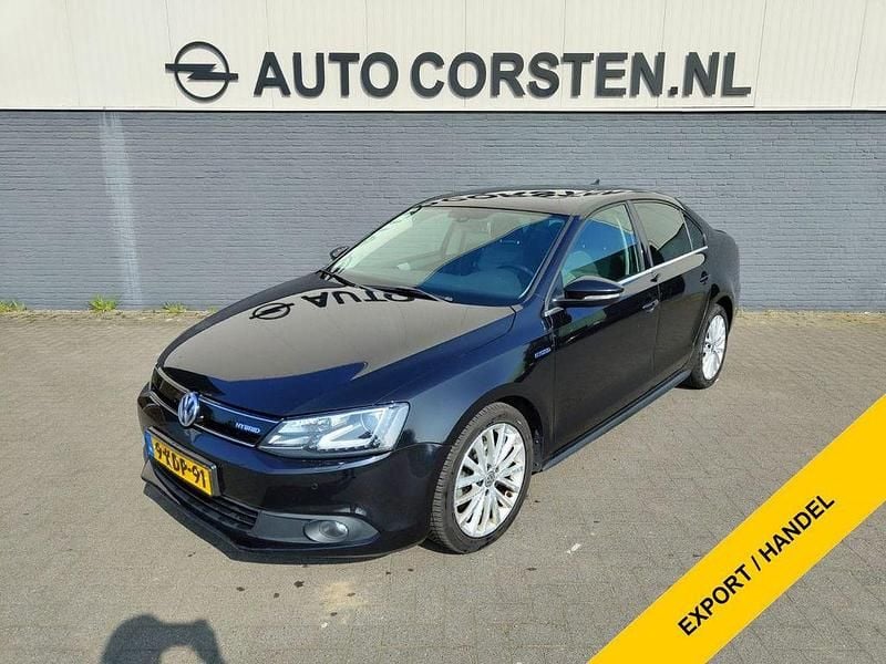 Schwarz Gebraucht 2013 VW Jetta Hybrid Highline Limousine | 4.240 € - Bild 1/4
