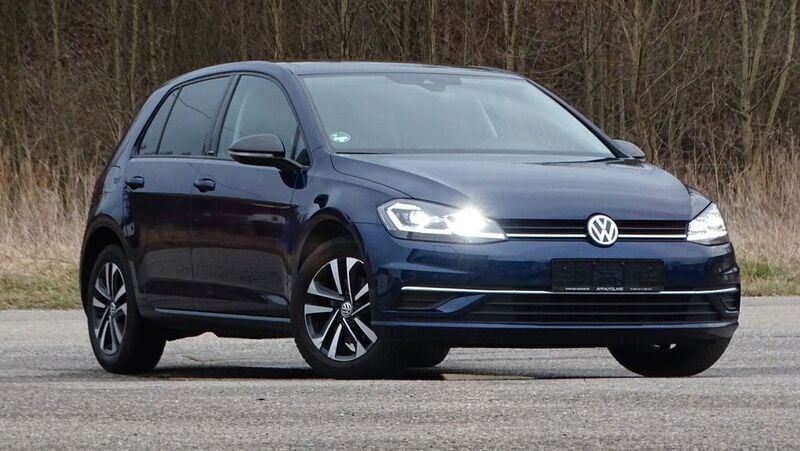 Blau Gebraucht 2019 VW Golf VII IQ Drive Limousine | 11.990 € (Guter Preis) - Bild 1/4