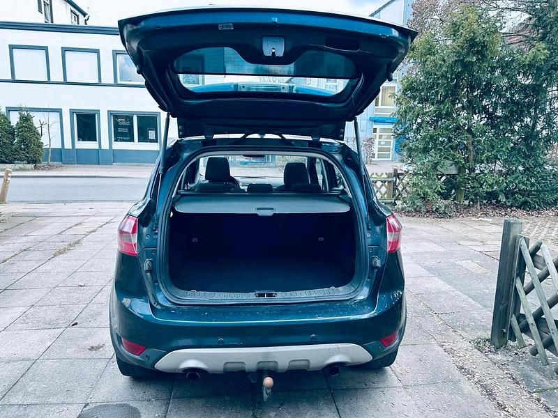 Gebraucht Ford Kuga Titanium 136 PS (100 kW) 2009 Grau SUV