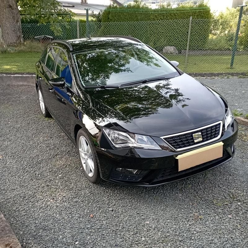 Schwarz Gebraucht 2019 Seat Leon ST Style Kombi | 14.500 € (Fairer Preis) - Bild 1/4