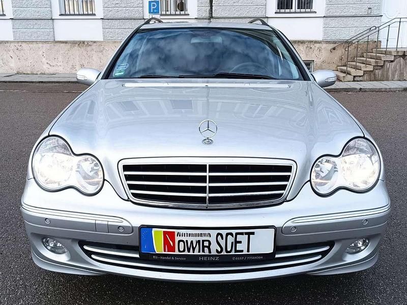 Silber Gebraucht 2005 Mercedes C230 Kombi | 4.500 € (Fairer Preis) - Bild 1/4