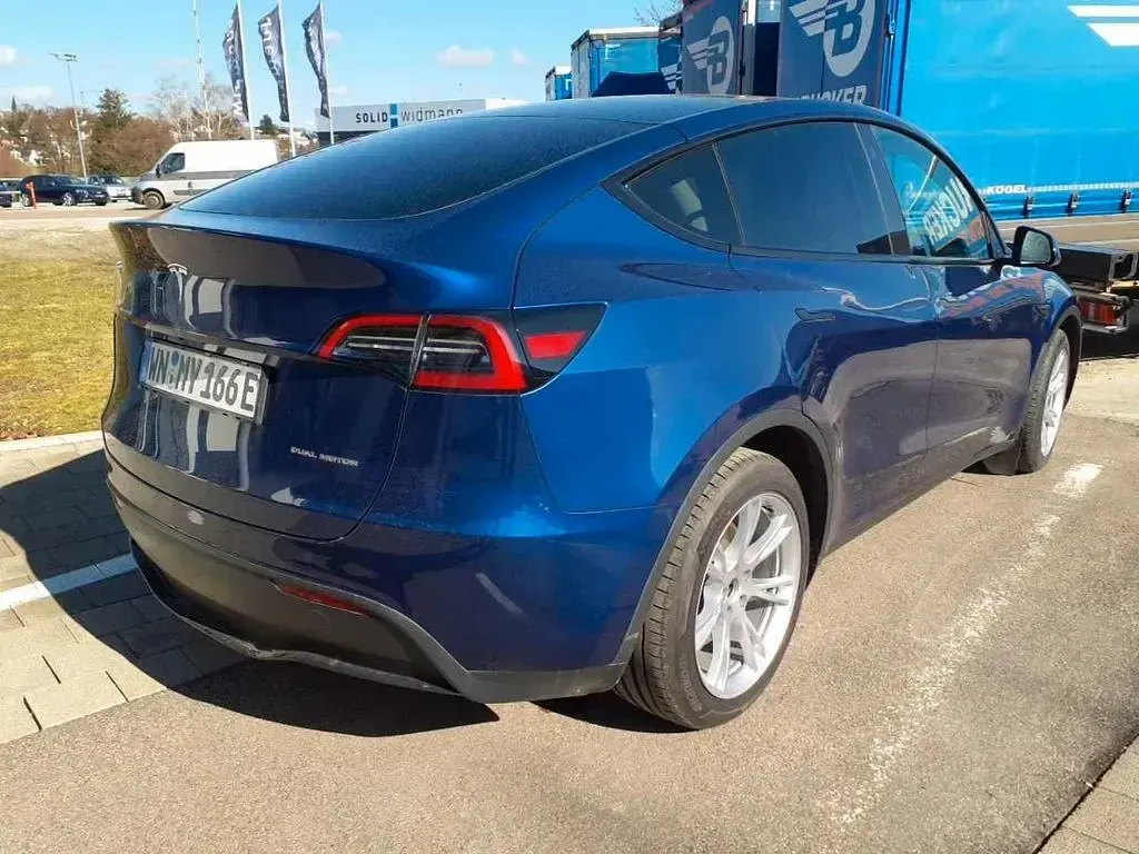 Gebraucht Tesla Model Y Long Range AWD 378 kW (514 PS) 2023 Blau SUV