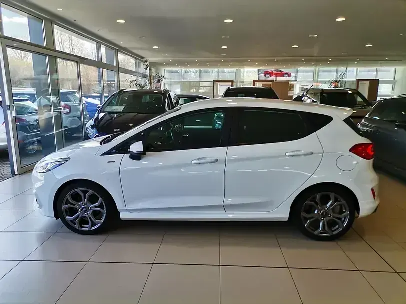 Gebraucht Ford Fiesta ST-Line 125 PS (91 kW) 2021 Frostweiß Kleinwagen