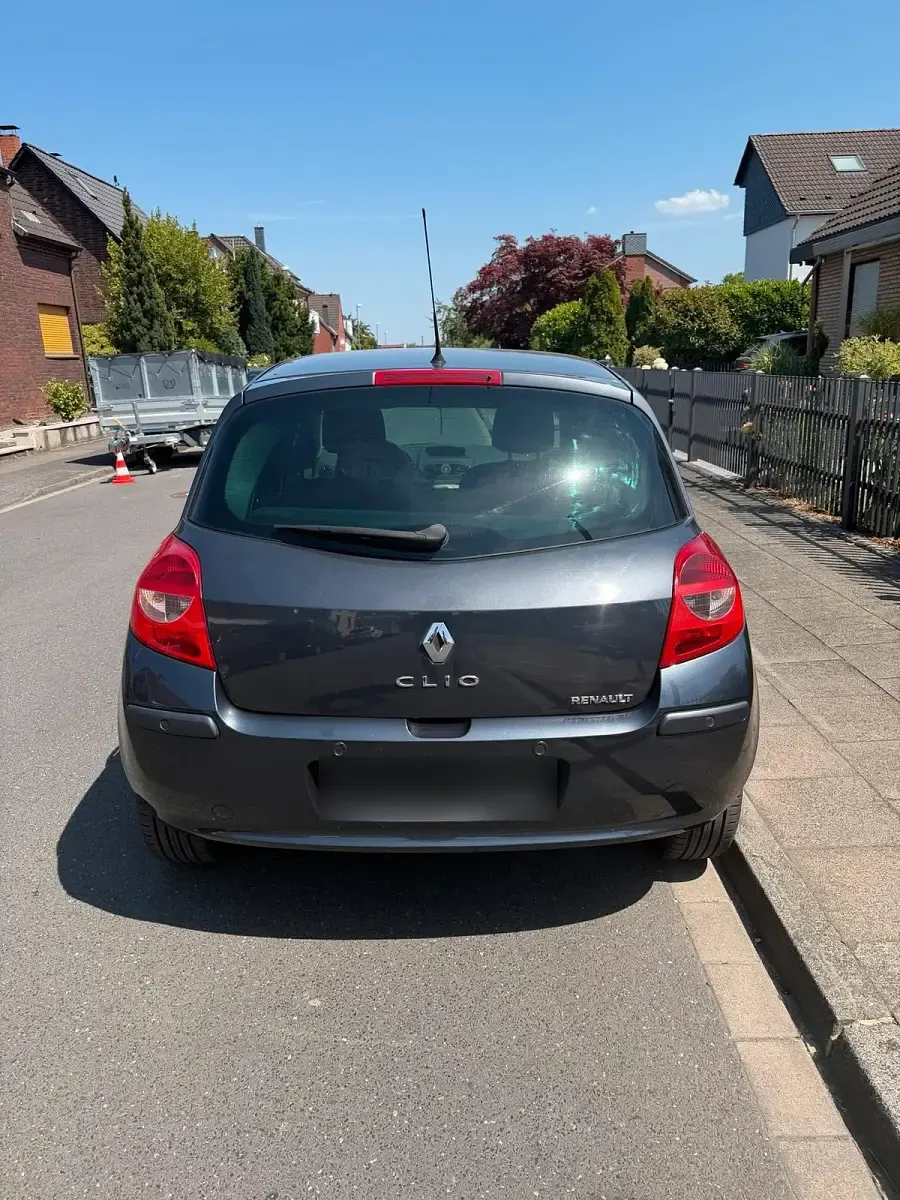 Gebraucht Renault Clio II Initiale Paris 115 PS (84 kW) 2007 Schwarz Limousine
