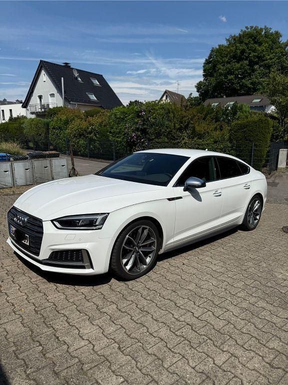 Weiß Gebraucht 2017 Audi S5 Sportback Ambiente Kleinwagen | 25.900 € (Teuer) - Bild 1/4