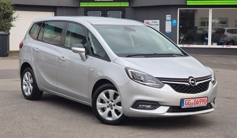 Silber Gebraucht 2017 Opel Zafira Tourer Van / Kleinbus | 11.990 € (Etwas zu teuer) - Bild 1/4