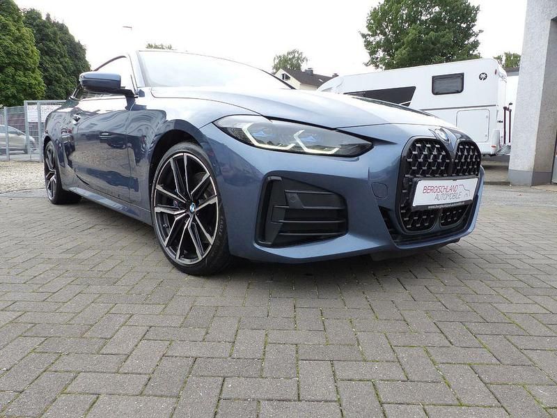 Blau Gebraucht 2022 BMW M440 Shadowline Limousine | 36.800 € - Bild 1/4