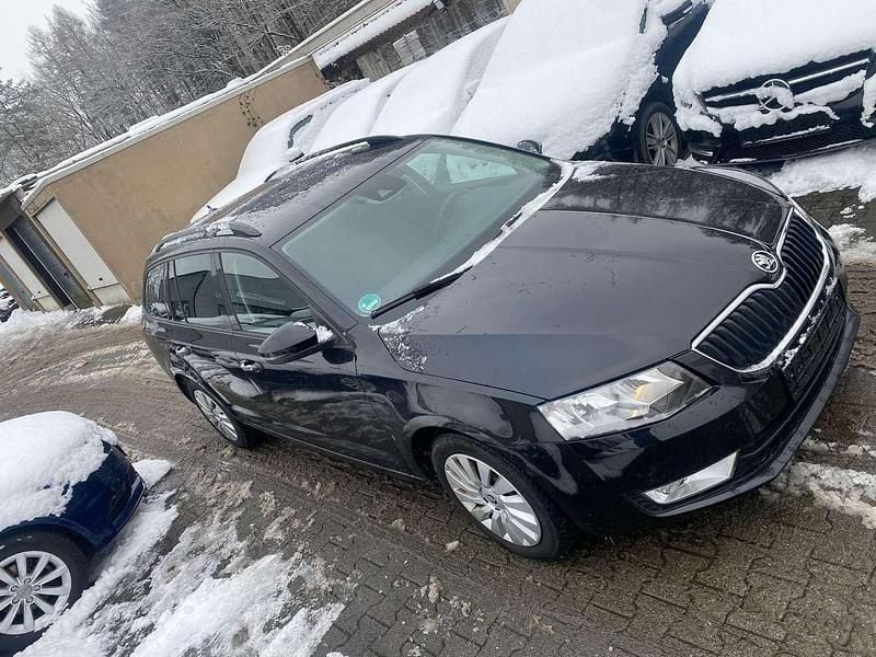 Gebraucht Skoda Octavia Ambition 110 PS (80 kW) 2016 Schwarz Kombi