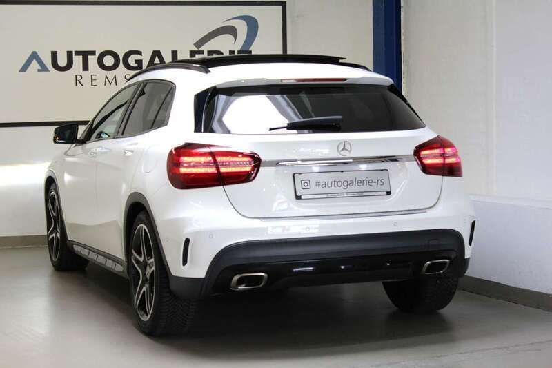 Polarweiss unilack Gebraucht 2019 Mercedes GLA180 AMG line SUV | 22.990 € (Fairer Preis) - Bild 1/4