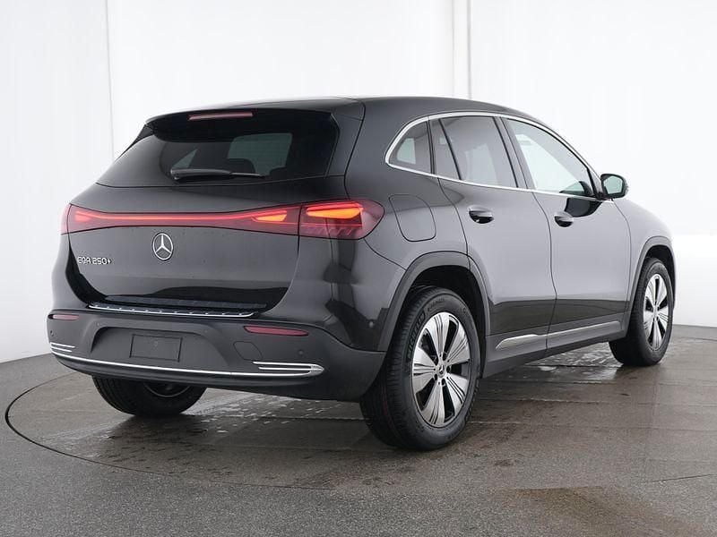 Gebraucht Mercedes EQA250+ Progressive 139 kW (190 PS) 2025 Schwarz SUV