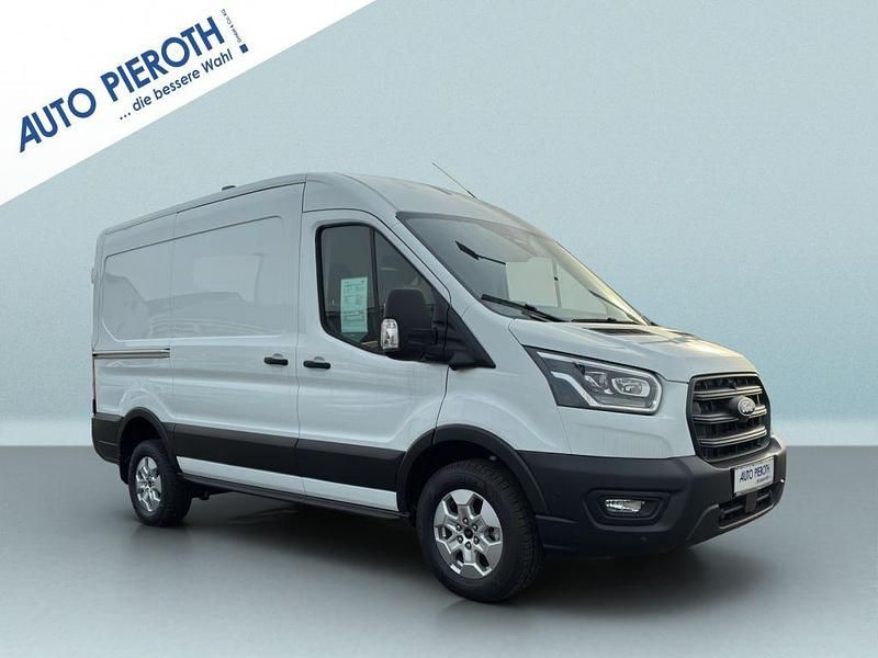 Neu Ford Transit Trend 165 PS (121 kW) 2025 Weiß Pickup