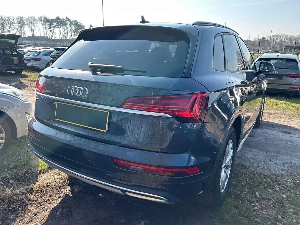Gebraucht Audi Q5 Sport 163 PS (119 kW) 2023 Manhattangrau SUV