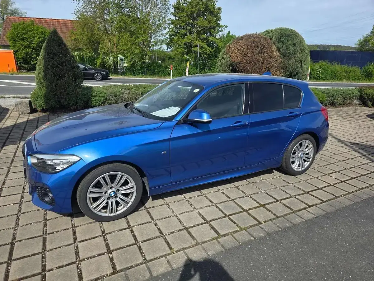 Gebraucht BMW 120 M Sport 177 PS (130 kW) 2015 Estorilblau metallic Kleinwagen