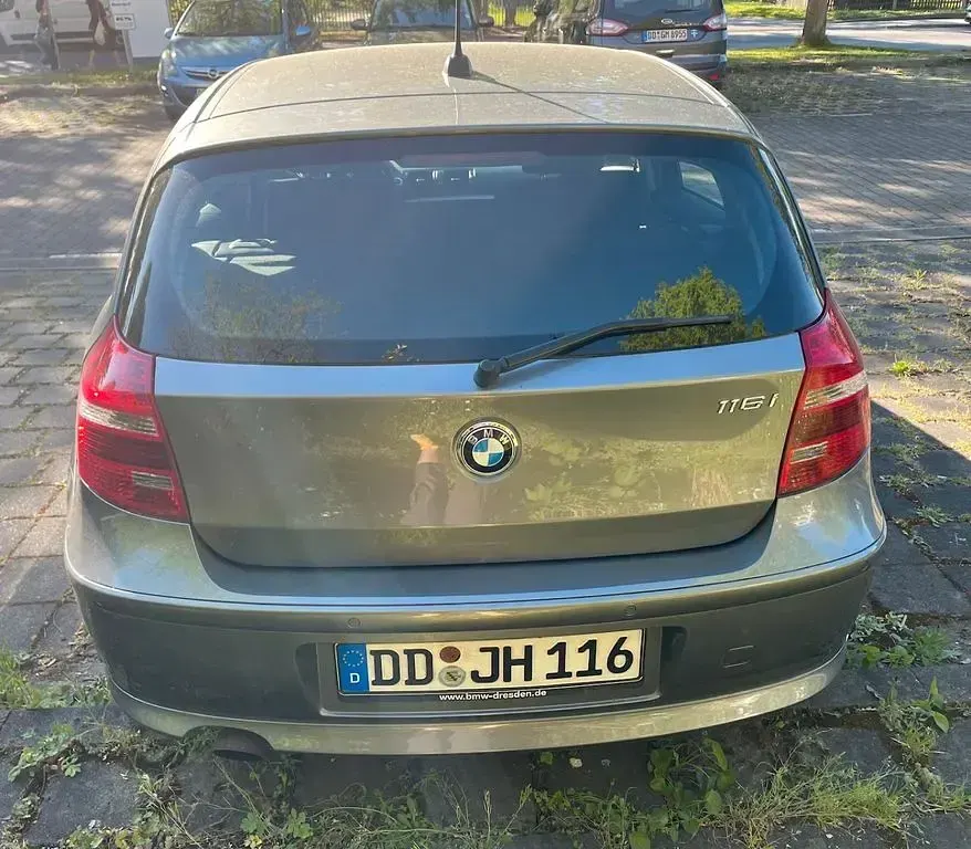 Używany BMW 116 122 KM (89 kW) 2011 Szary Hatchback