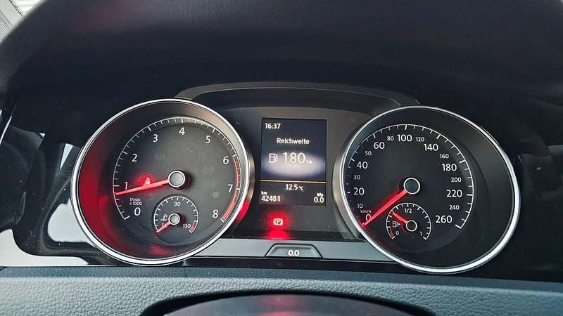 Gebraucht VW Golf VII Cup 105 PS (77 kW) 2014 Blau Limousine