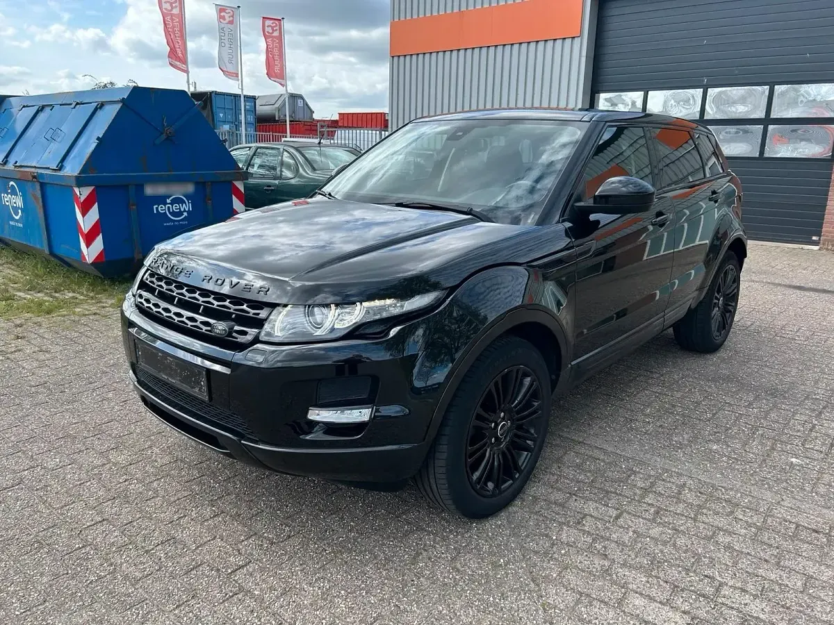 Second-hand Land Rover Range Rover evoque Pure 150 CP (110 kW) 2015 Negru SUV