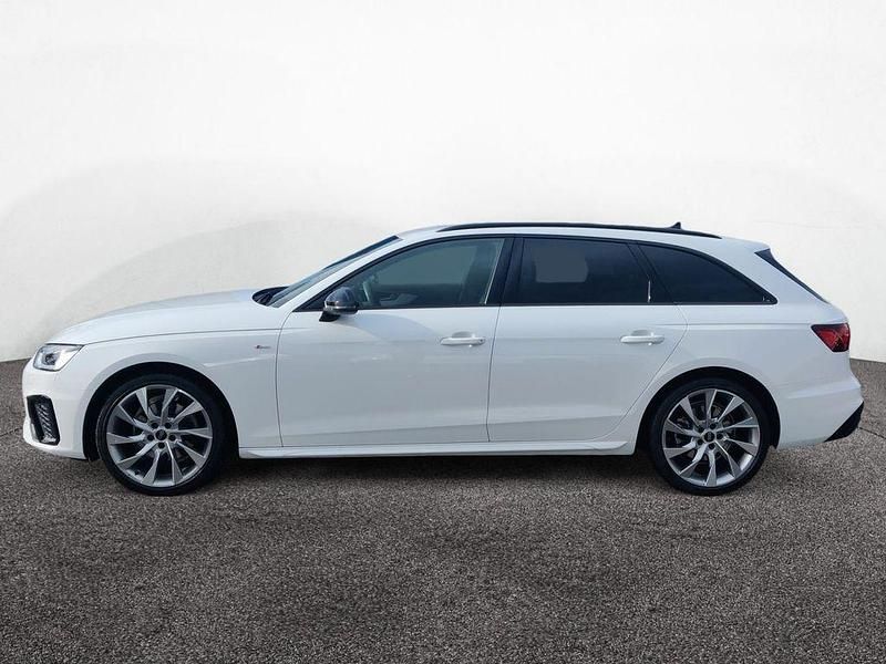 Gebraucht Audi A4 S-Line 163 PS (119 kW) 2023 Ibisweiß Kombi