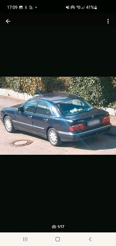 Gebraucht Mercedes E220 Elegance 143 PS (105 kW) 2000 Blau Limousine