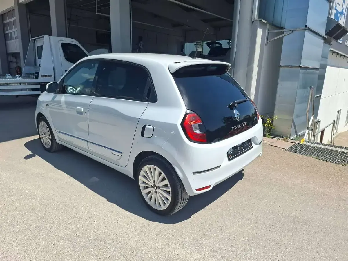 Gebraucht Renault Twingo Vibes 60 kW (82 PS) 2020 Quartz white Kleinwagen