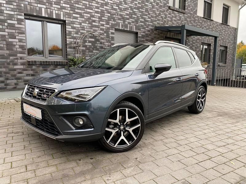 Grau Gebraucht 2021 Seat Arona FR SUV | 19.999 € (Guter Preis) - Bild 1/4