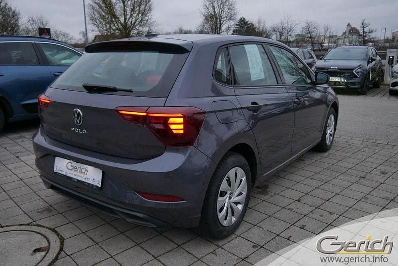 Gebraucht VW Polo Life 95 PS (69 kW) 2024 Rauchgrau metallic (metallic) Kleinwagen