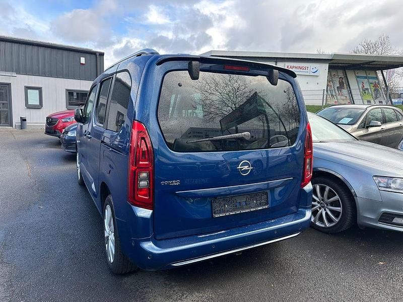 Gebraucht Opel Combo Life Ultimate 131 PS (96 kW) 2021 Blau Van / Kleinbus