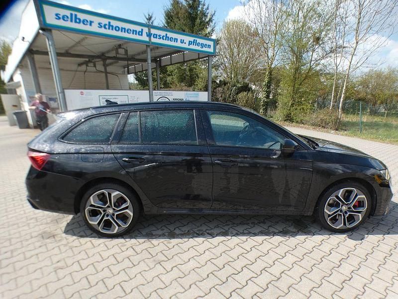 Gebraucht Skoda Octavia RS 245 PS (180 kW) 2021 Cerna magic/black magic Kombi