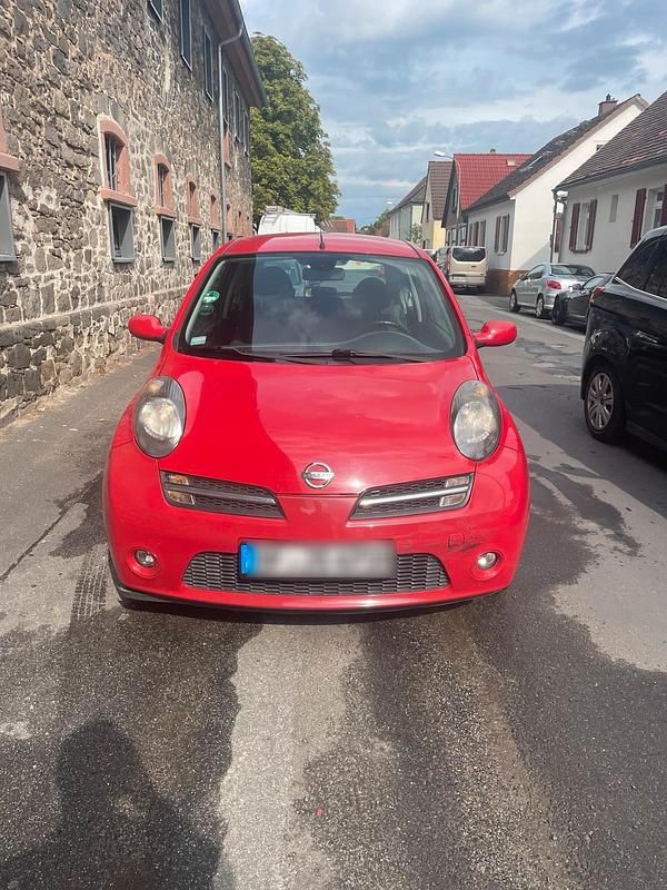 Rot Gebraucht 2006 Nissan Micra Kleinwagen | 1.650 € (Fairer Preis) - Bild 1/4
