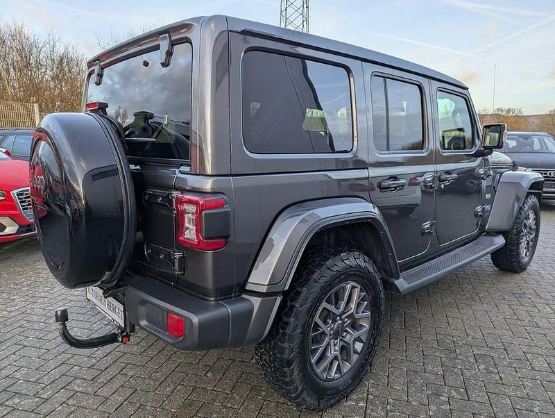 Gebraucht Jeep Wrangler Unlimited Sahara 272 PS (200 kW) 2021 Grau SUV