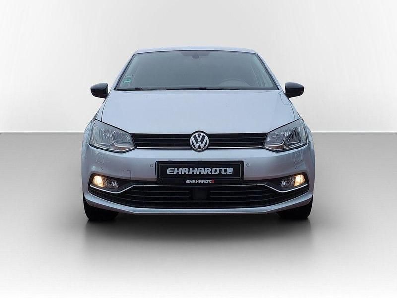 Gebraucht VW Polo 90 PS (66 kW) 2015 Silber Kleinwagen