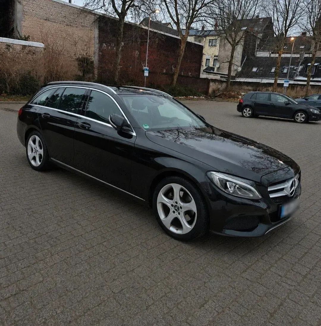Gebraucht Mercedes C220 Avantgarde 170 PS (125 kW) 2014 Schwarz Kombi