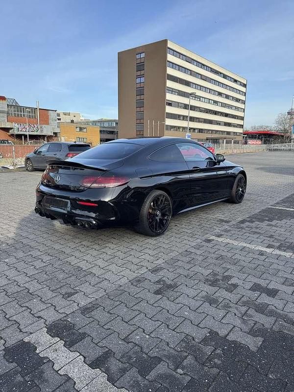 Gebraucht Mercedes C300 245 PS (180 kW) 2016 Schwarz Coupé