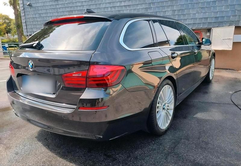 Gebraucht BMW 530 Luxury Line 258 PS (189 kW) 2014 Braun Kombi