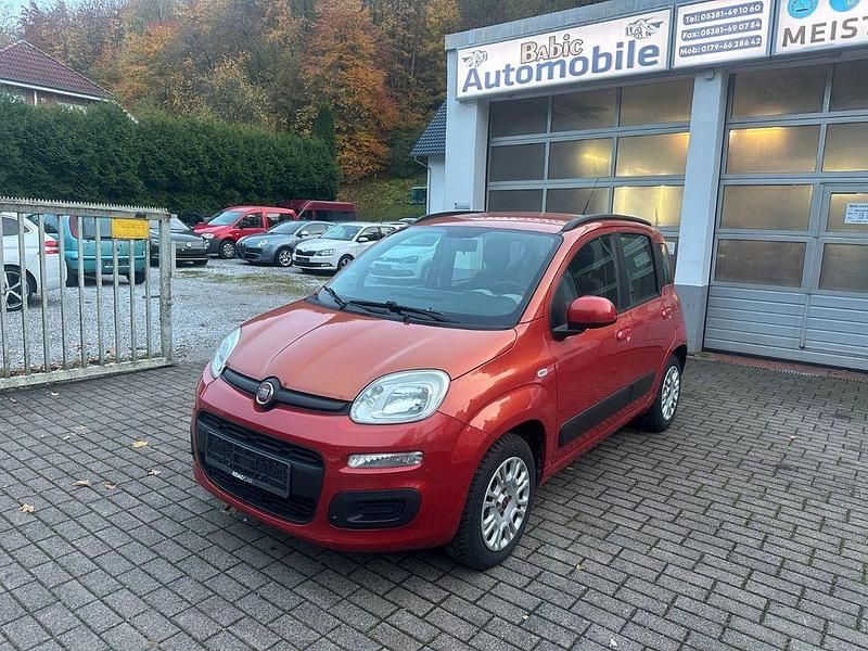 Gebraucht Fiat Panda Lounge 86 PS (63 kW) 2012 Rot Limousine