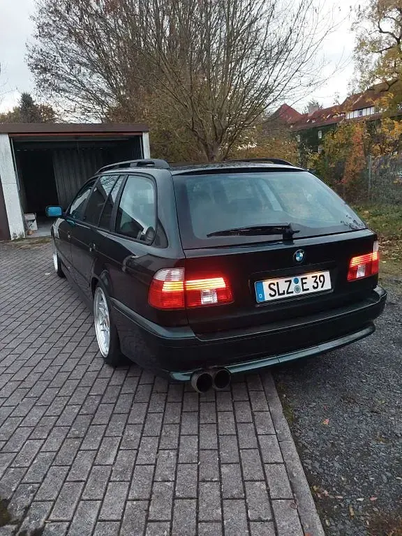 Gebraucht BMW 525 M Sport 192 PS (141 kW) 2003 Grün Kombi
